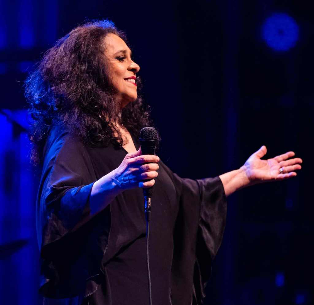 Gal Costa volta a Uberlândia para duas apresentações na próxima semana