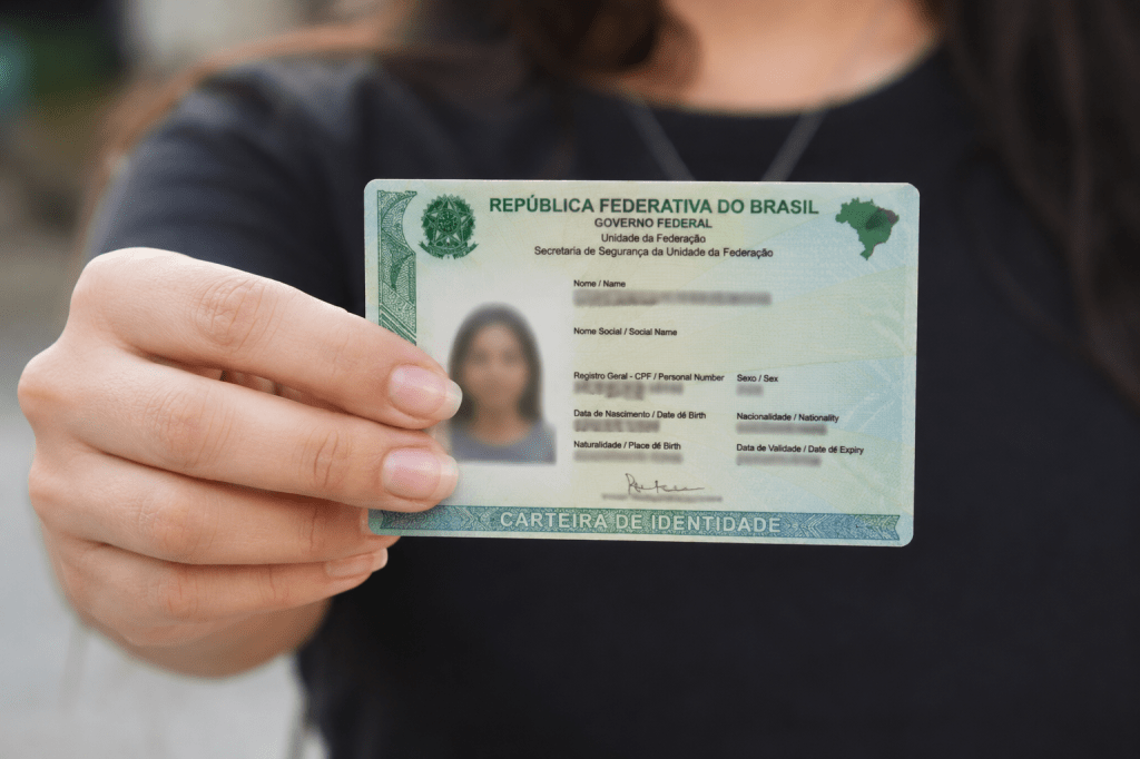 Retificação de nome e gênero cresce no país e mutirão amplia acesso ao direito em Minas Gerais